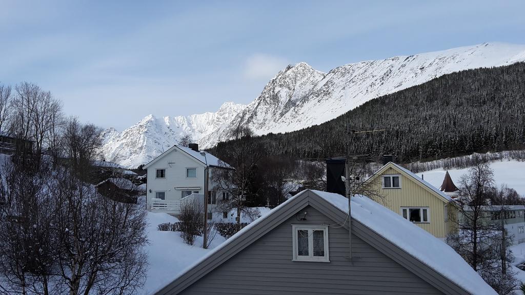Lyngen Apartments Lyngseidet Room photo